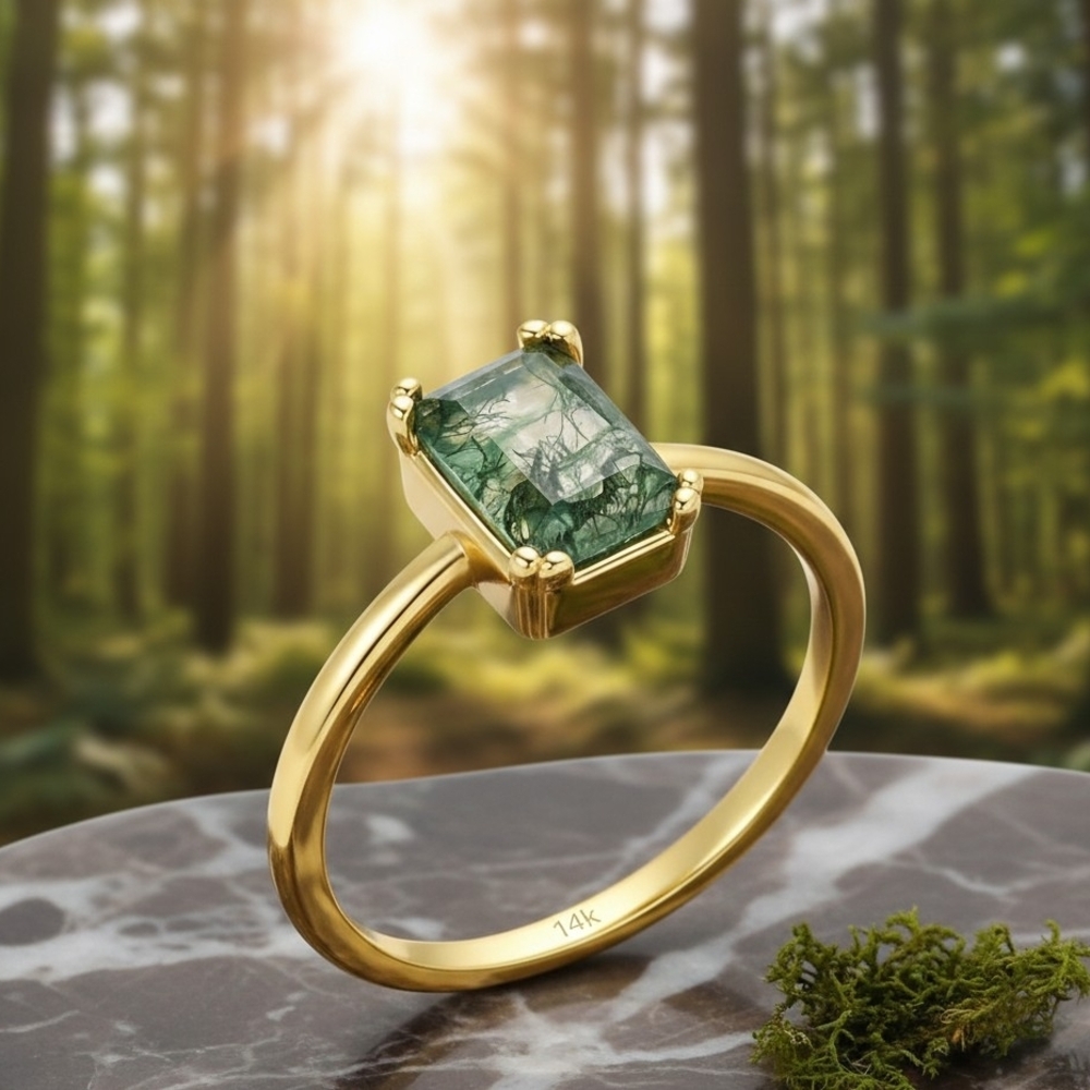 Elegant Gold Ring with Moss Agate Gemstone